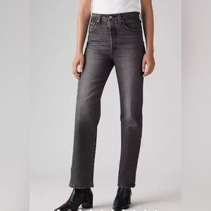 Levi’s Classic-  BLACK RIBCAGE STRAIGHT ANKLE WOMEN'S JEANS